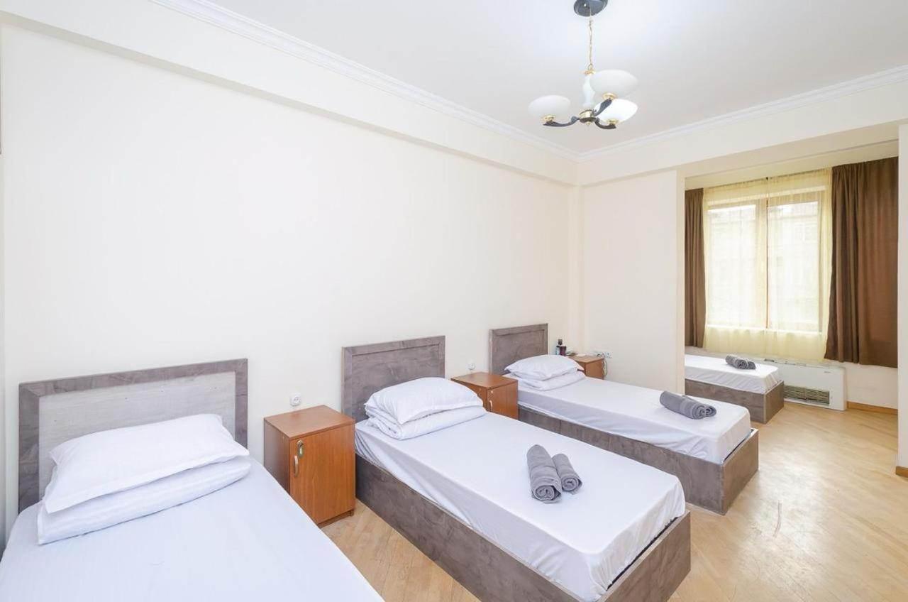 Areva Hostel & Apartment Jereván Kültér fotó
